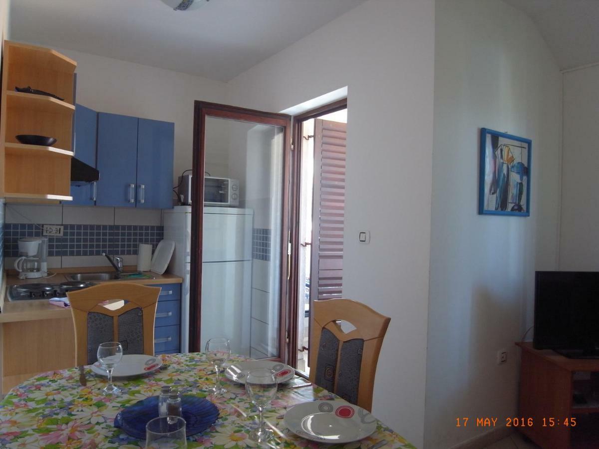Apartmani Mw, Plavi Apartman バスカ エクステリア 写真